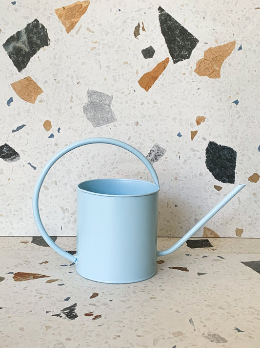 Arrosoir en métal - bleu - Alma Plantes