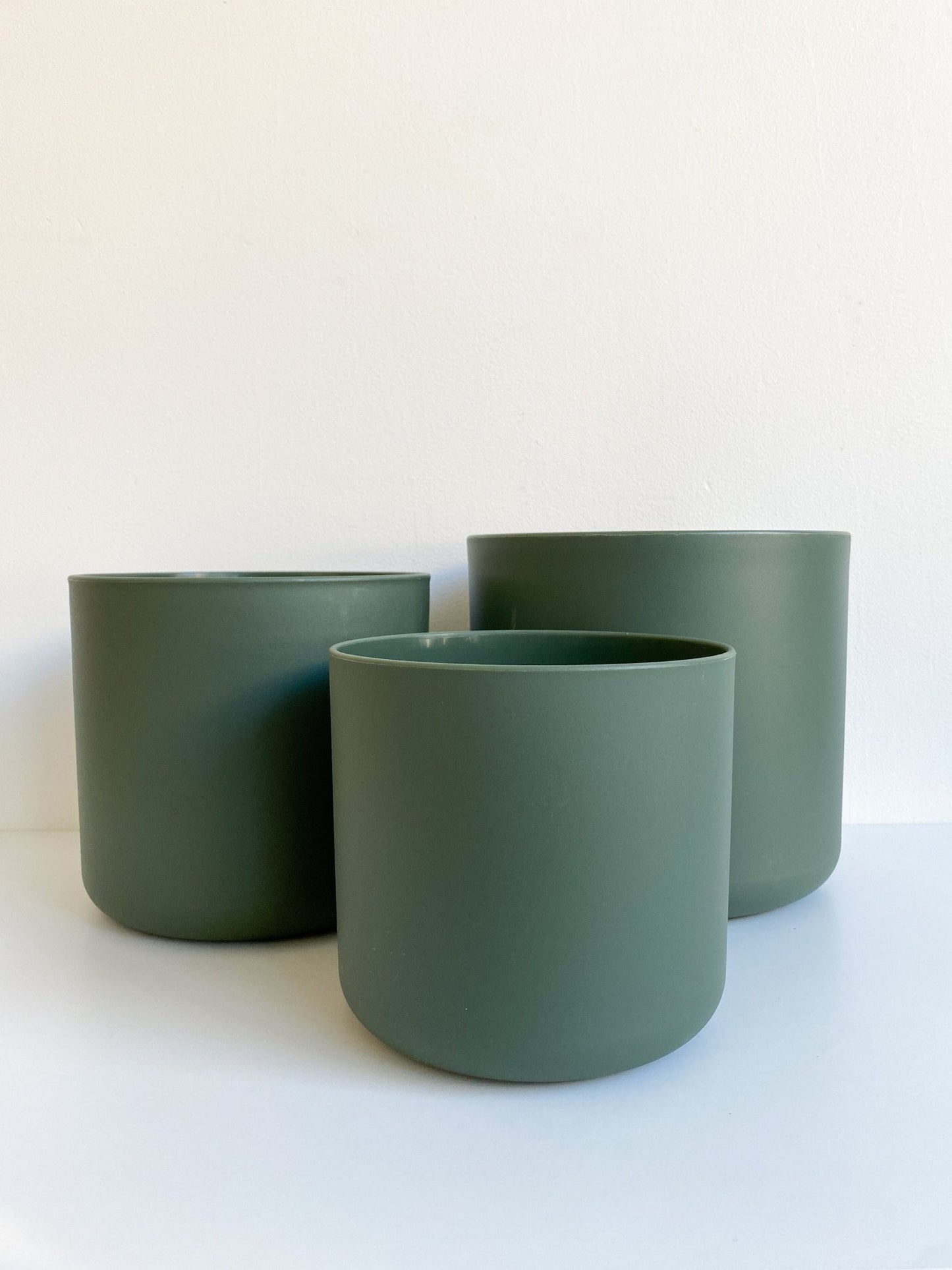 Cache pot cylindre - vert - Alma Plantes