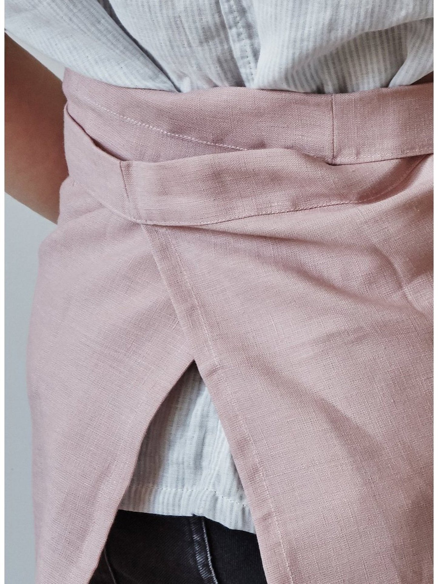 Demi tablier en lin - vieux rose - Alma Plantes