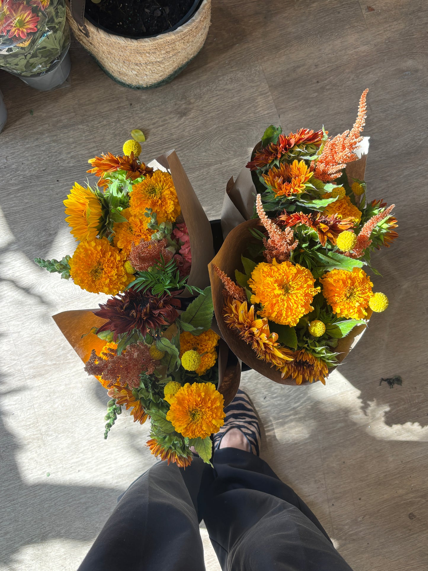 Bouquet mixte de fleurs locales