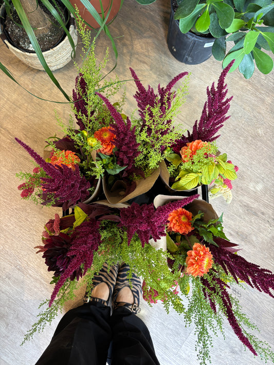 Bouquet mixte de fleurs locales