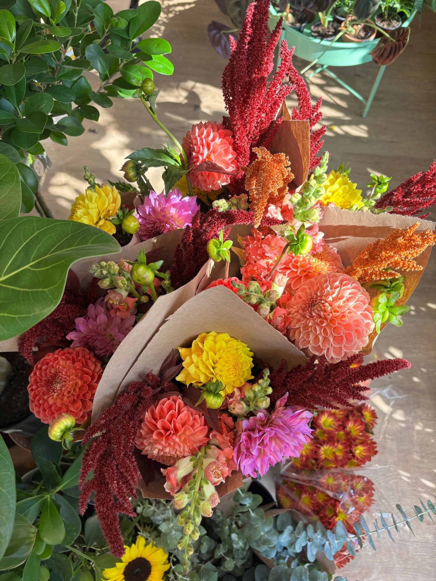 Bouquet mixte de fleurs locales