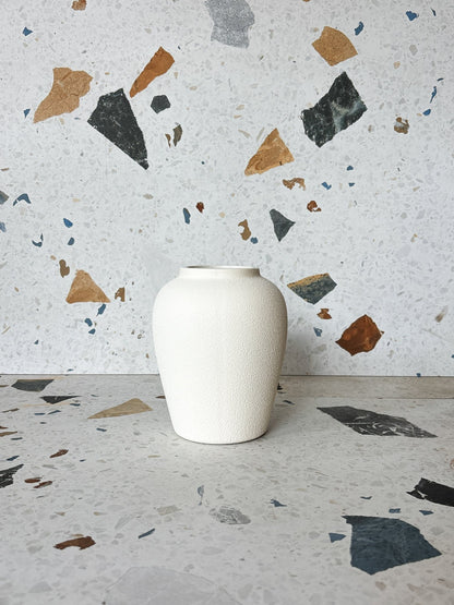 Vase texturé en céramique - crème - Alma Plantes