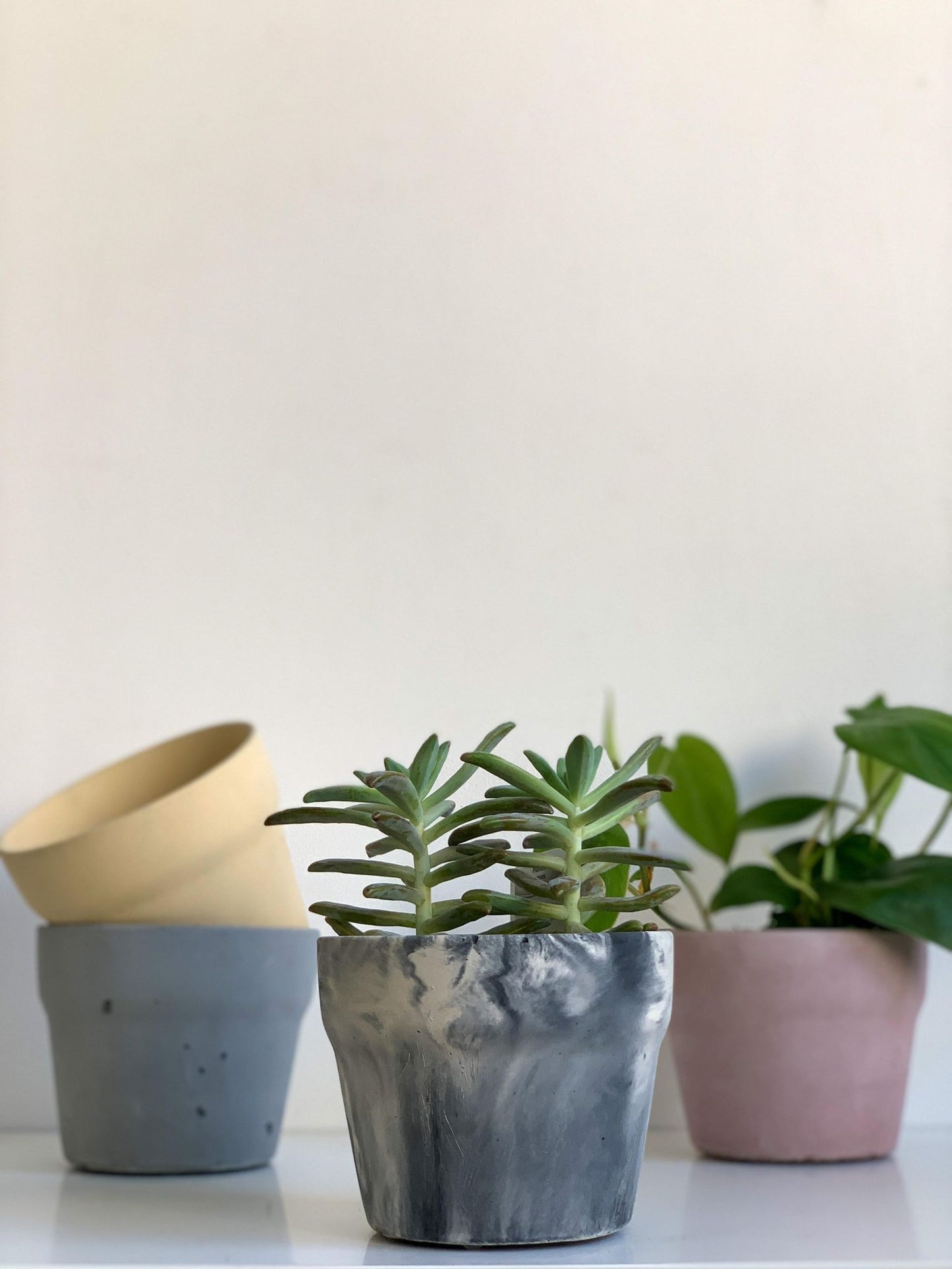 Pot en béton ’Cornaline’
