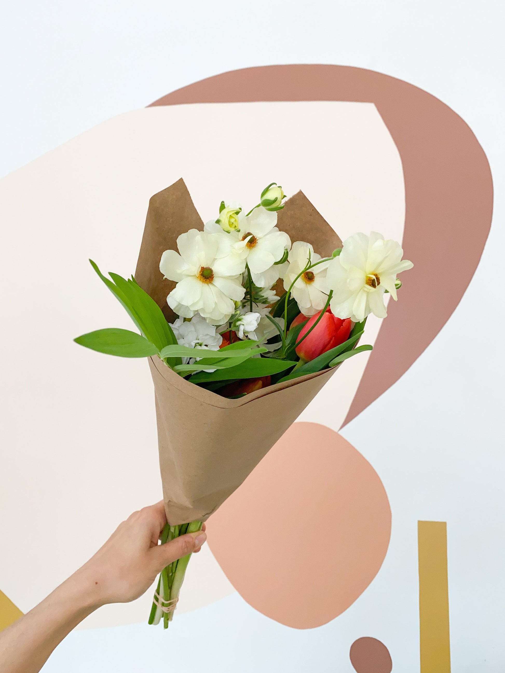 Bouquet mixte de fleurs locales