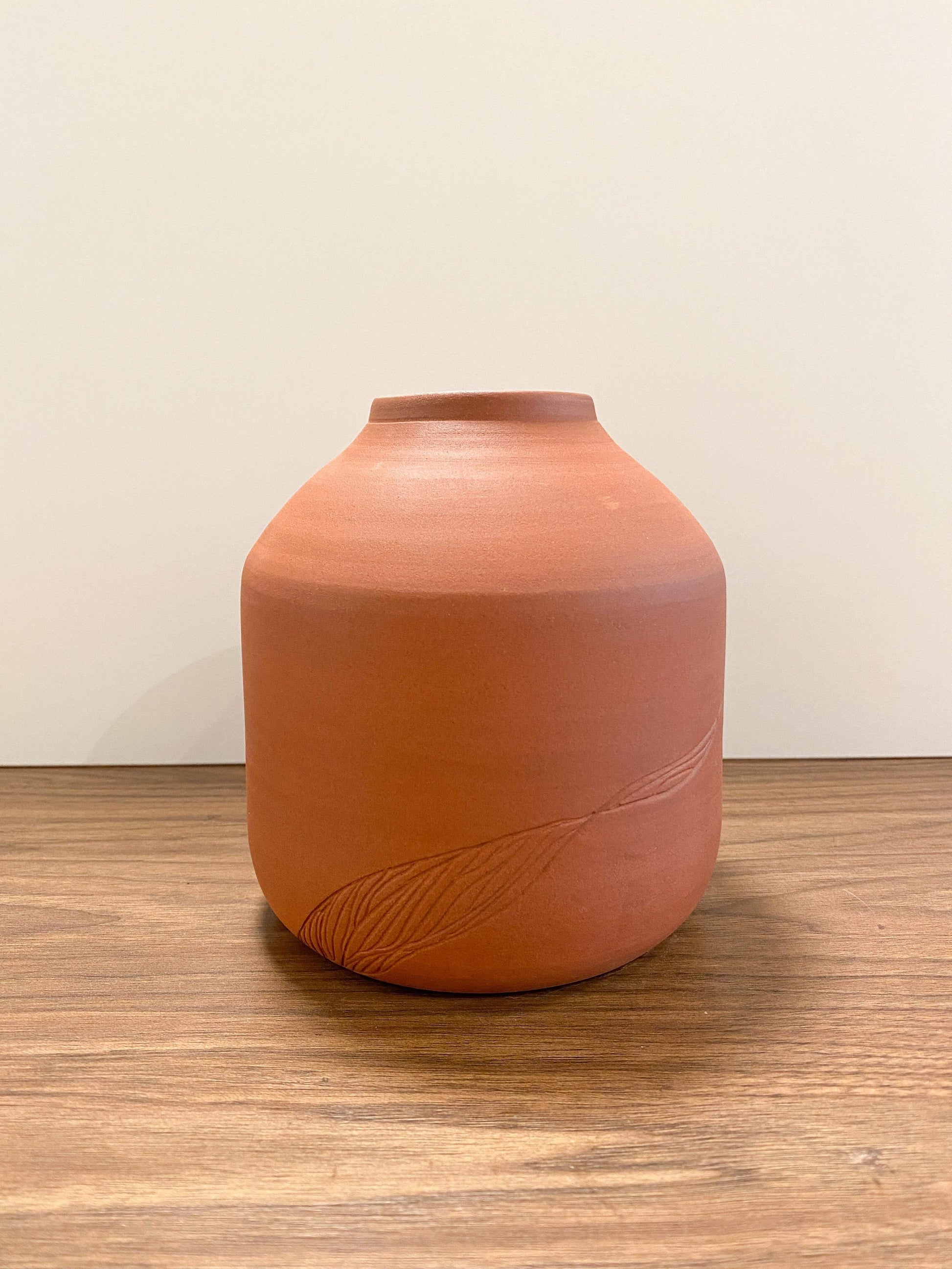 Vase Gravé