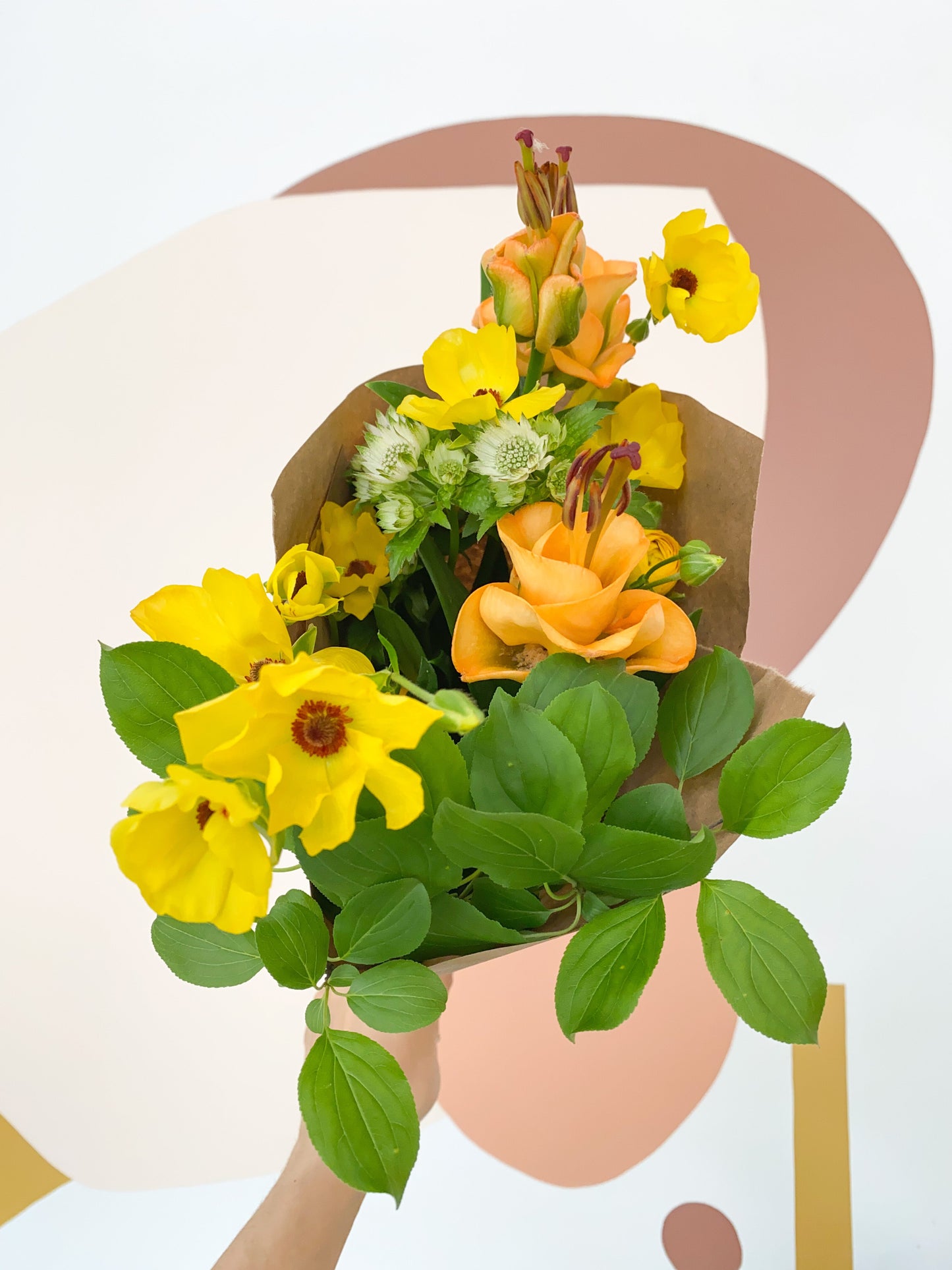 Bouquet mixte de fleurs locales